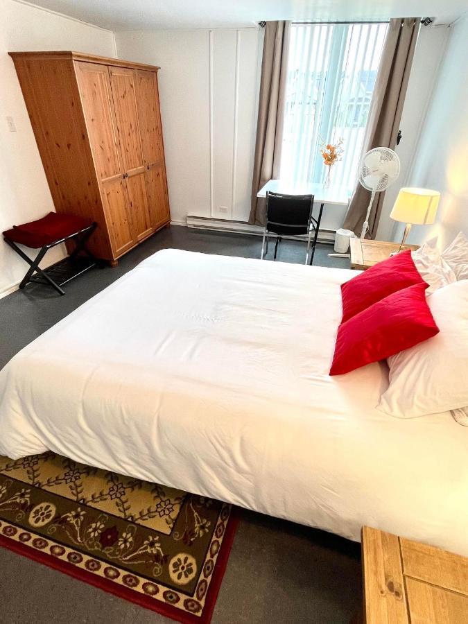 Les Appartements Du Vieil Edifice Metabetchouan エクステリア 写真
